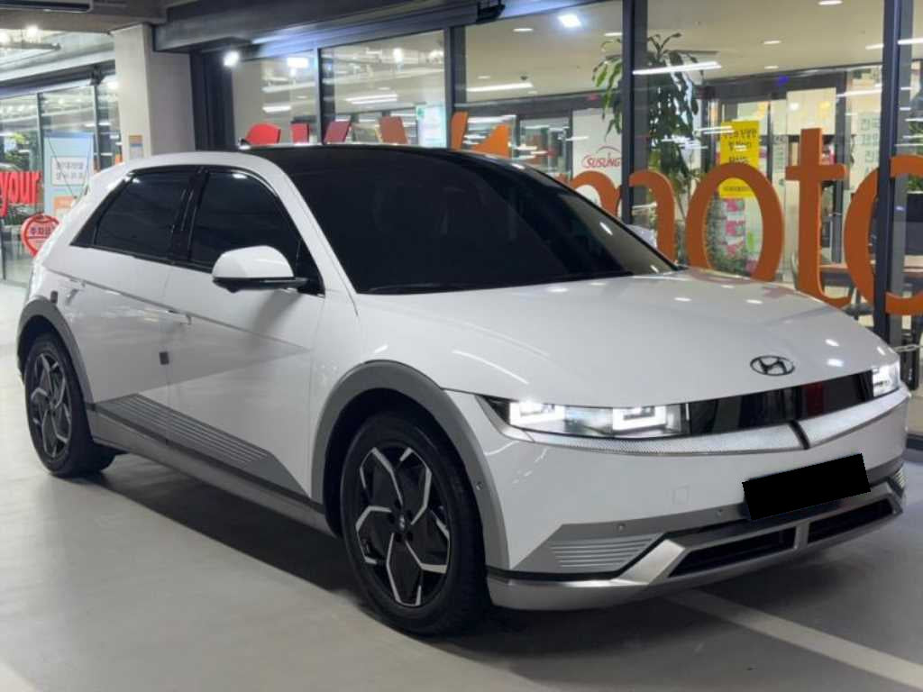 Hyundai Ioniq5 — photo 02