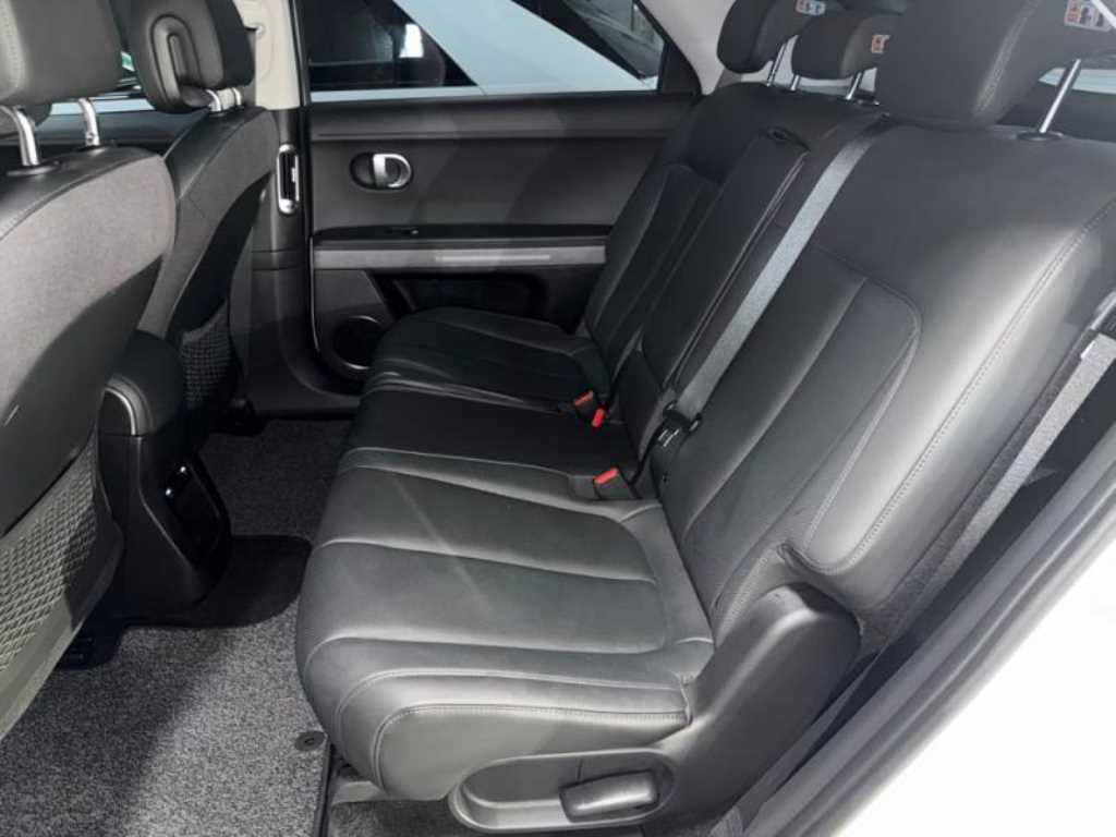 Hyundai Ioniq5 — photo 06