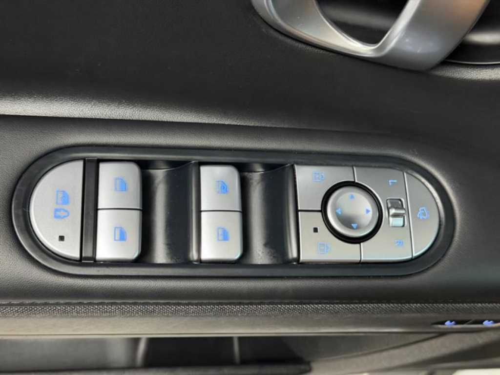 Hyundai Ioniq5 — photo 15