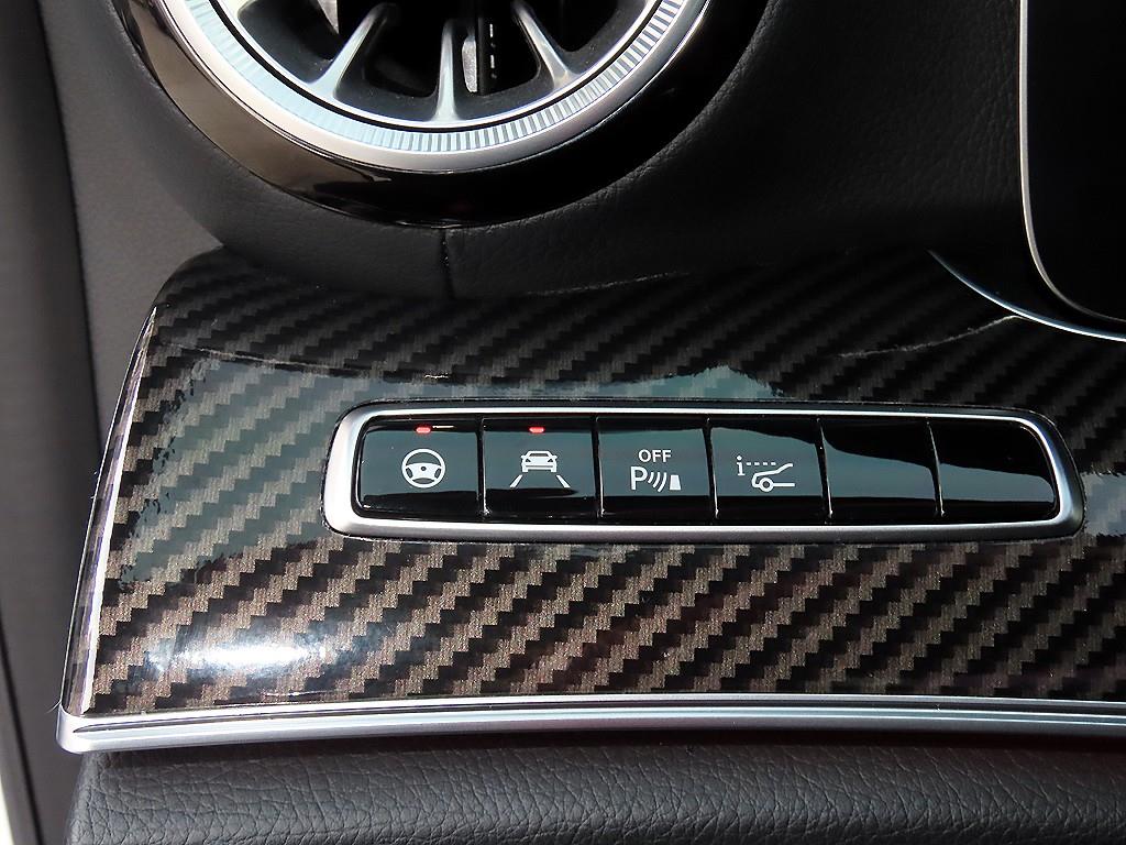 Mercedes-Benz AMG GT — photo 12