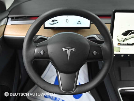 Tesla Model 3 — photo 13