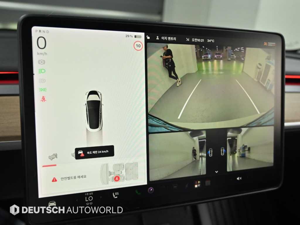 Tesla Model 3 — photo 15