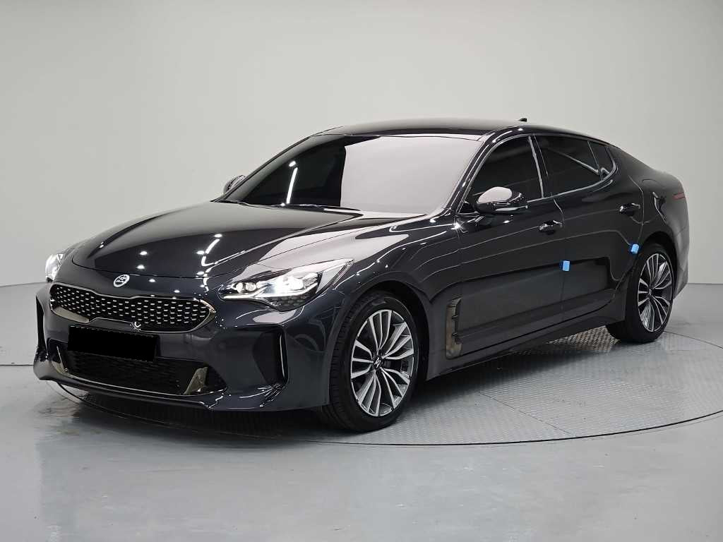 Kia Stinger — photo 01