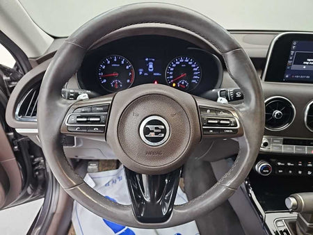 Kia Stinger — photo 09