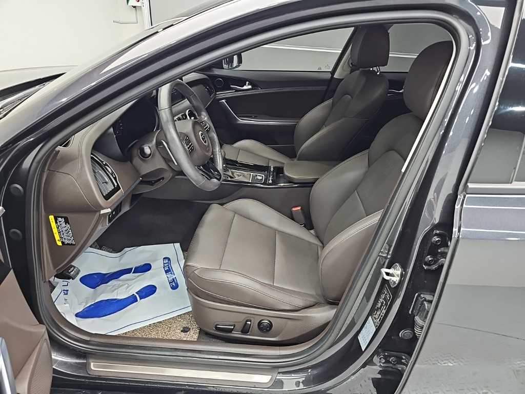 Kia Stinger — photo 11