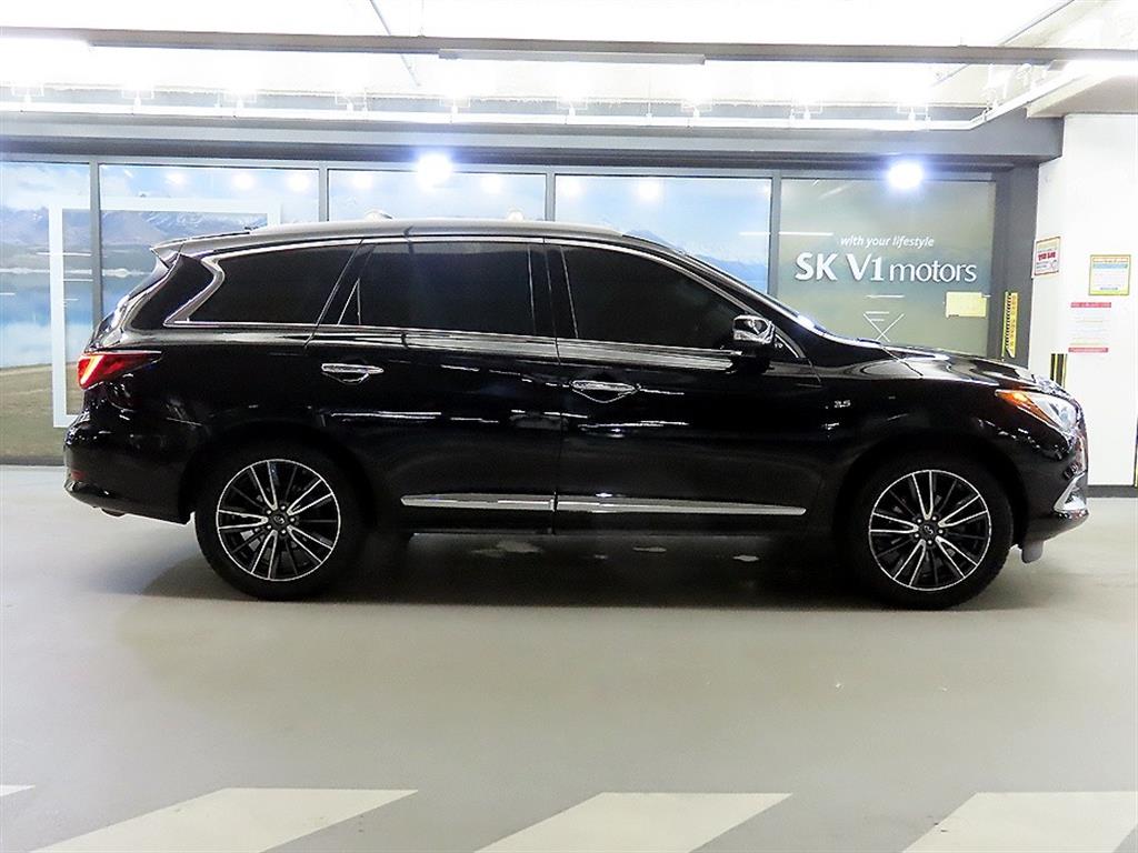 Infiniti QX60 — photo 03