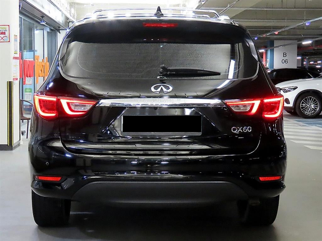 Infiniti QX60 — photo 05