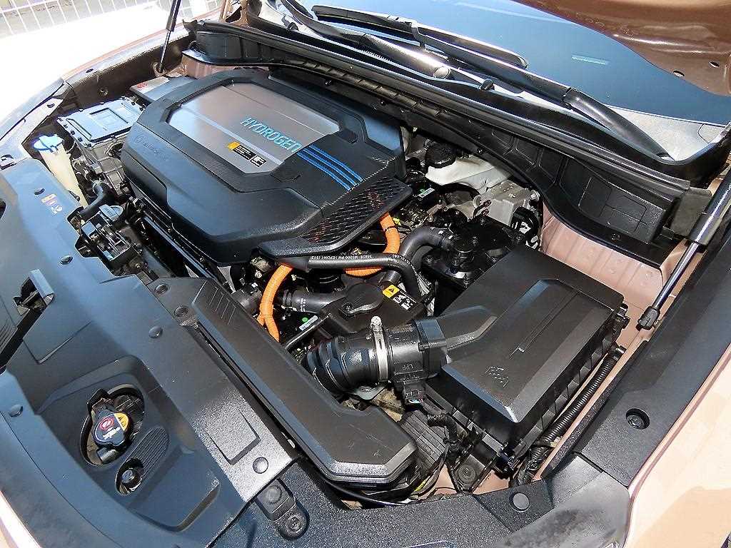 Hyundai Nexo — photo 19