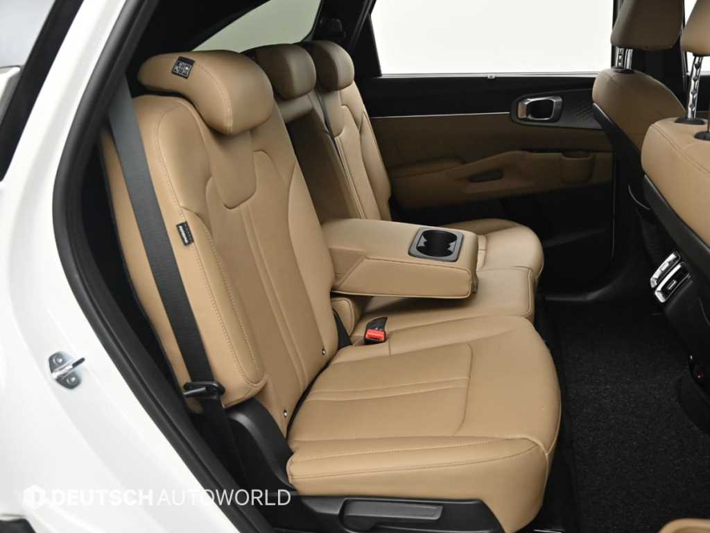 Kia Sorento — photo 12