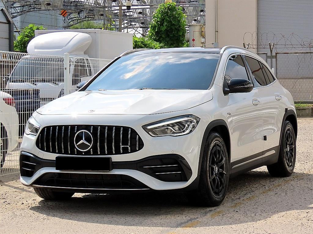 Mercedes-Benz GLA-Class — photo 02