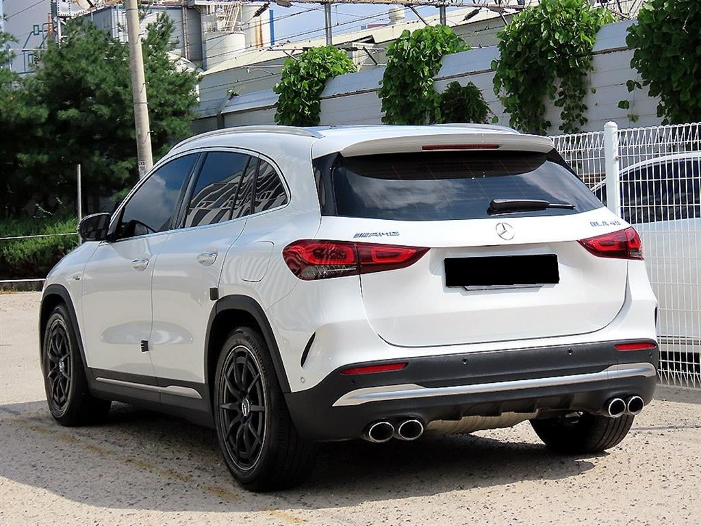 Mercedes-Benz GLA-Class — photo 03
