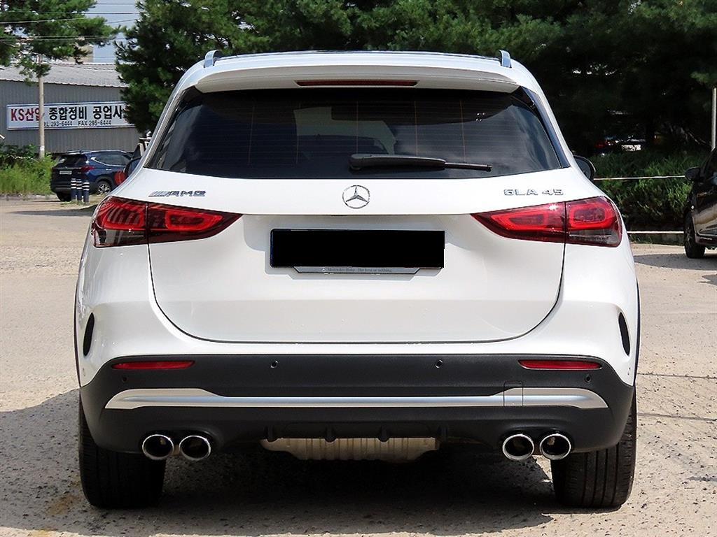 Mercedes-Benz GLA-Class — photo 04