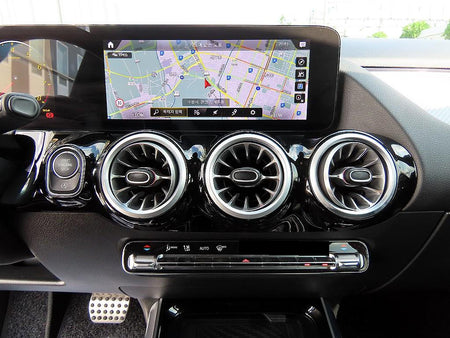 Mercedes-Benz GLA-Class — photo 13