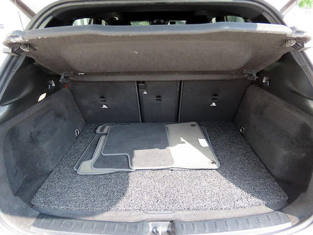 Mercedes-Benz GLA-Class — photo 17