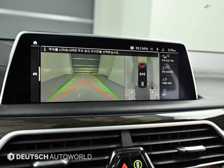 BMW 7-Series — photo 15