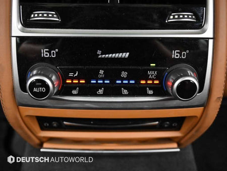 BMW 7-Series — photo 16
