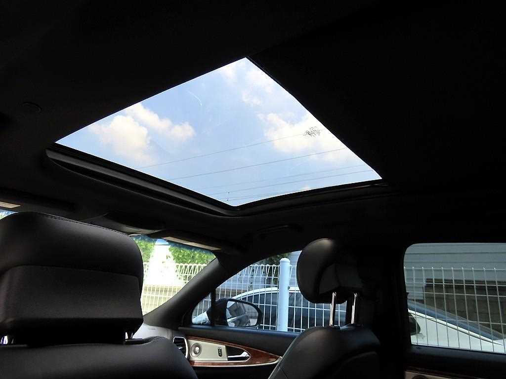 Lincoln MKX — photo 16