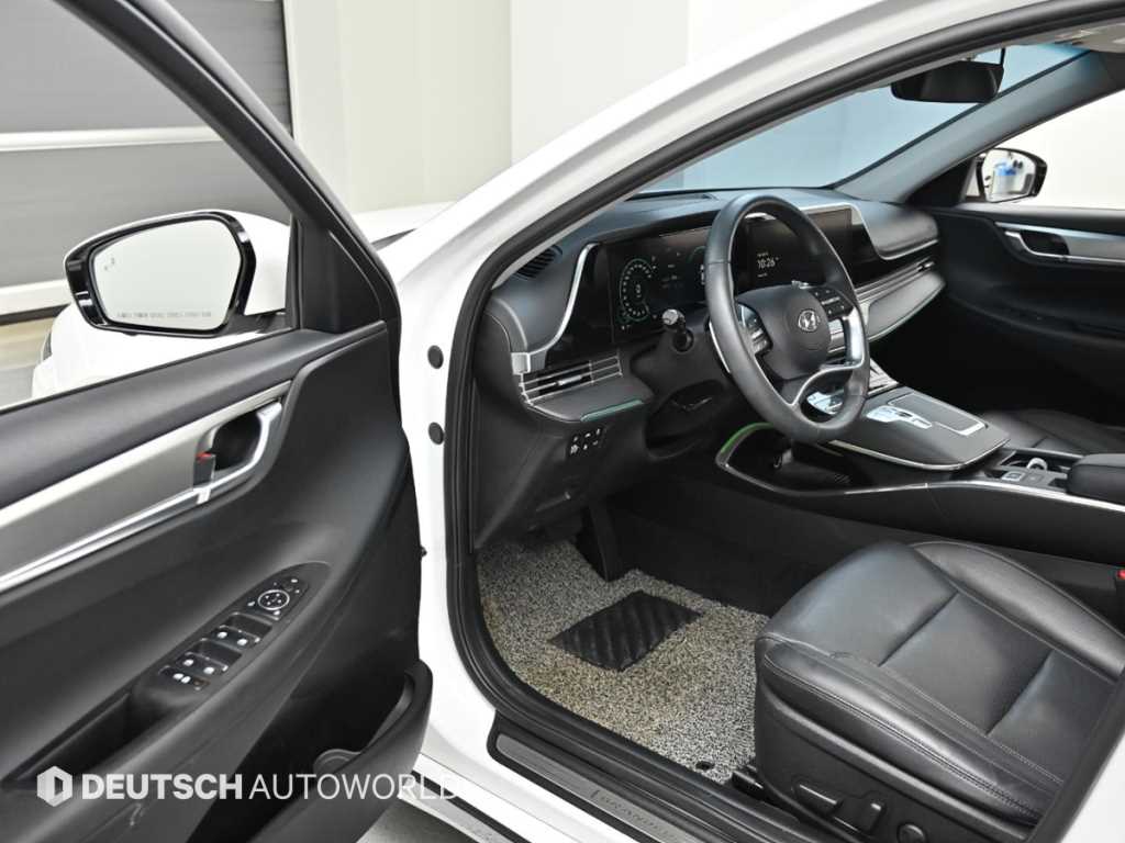 Hyundai Grandeur — photo 17