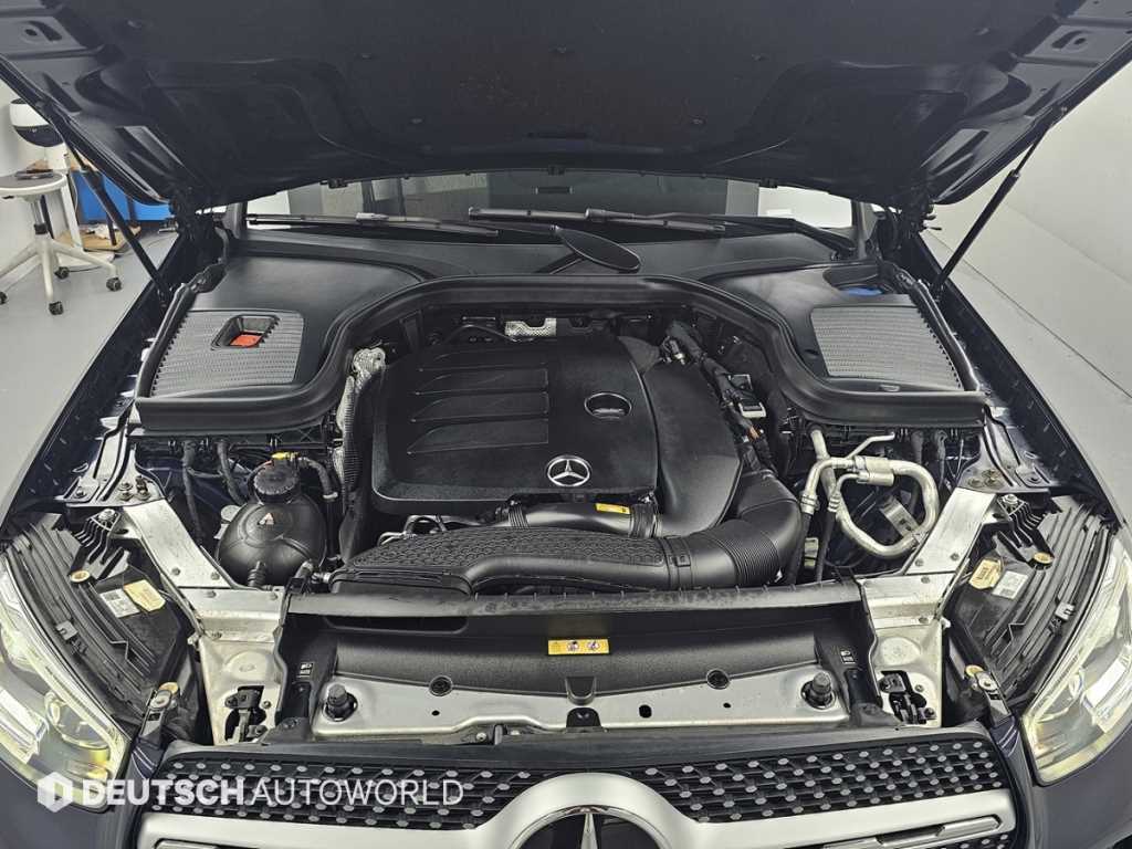 Mercedes-Benz GLC-Class — photo 06