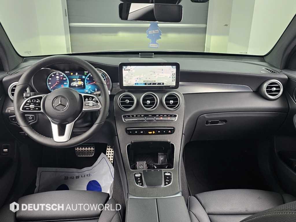 Mercedes-Benz GLC-Class — photo 07