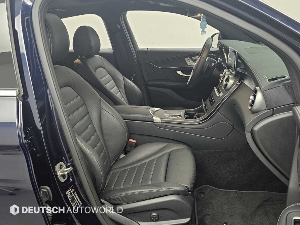 Mercedes-Benz GLC-Class — photo 10