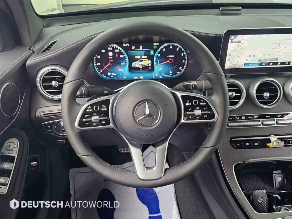 Mercedes-Benz GLC-Class — photo 13
