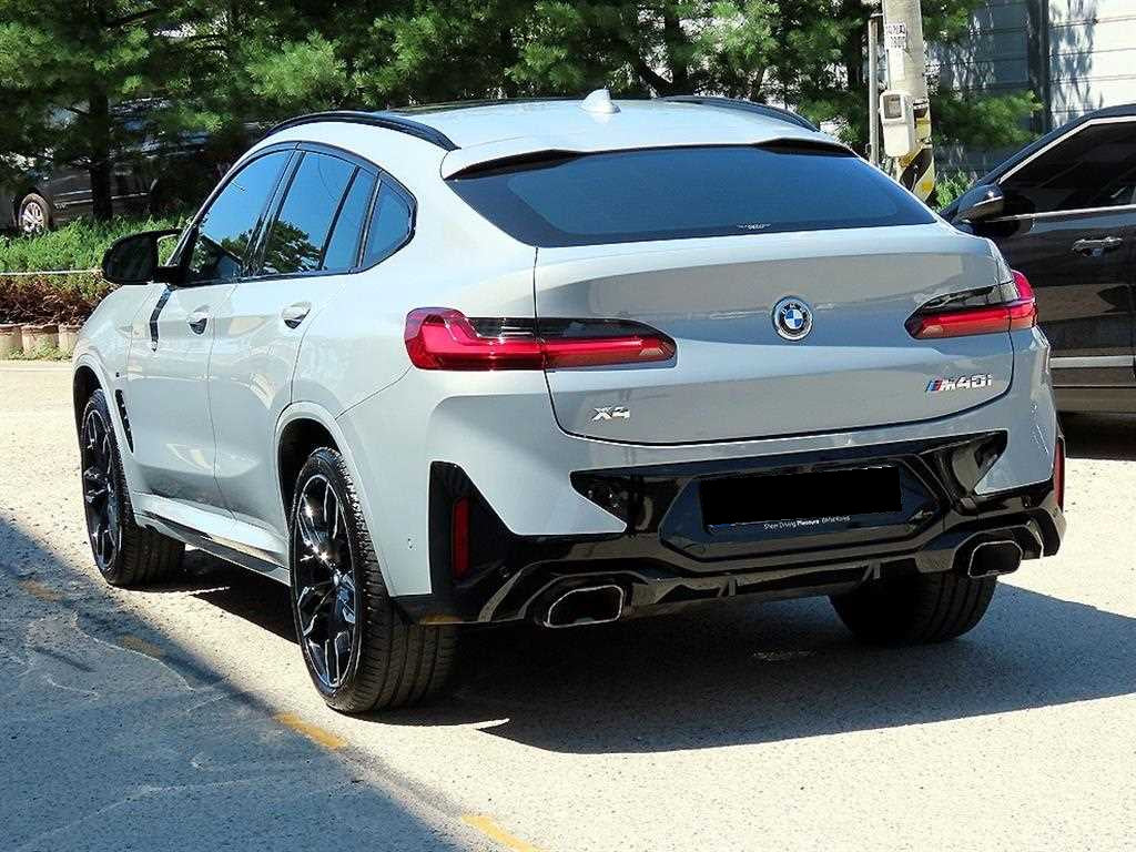 BMW X4 — photo 03