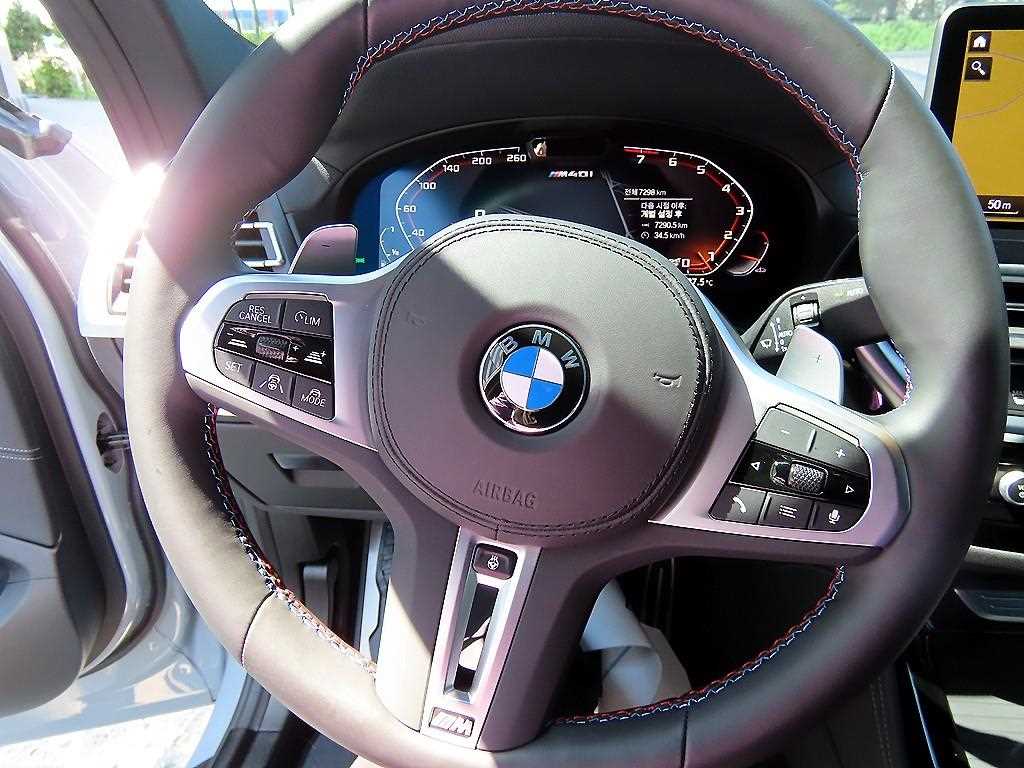 BMW X4 — photo 08