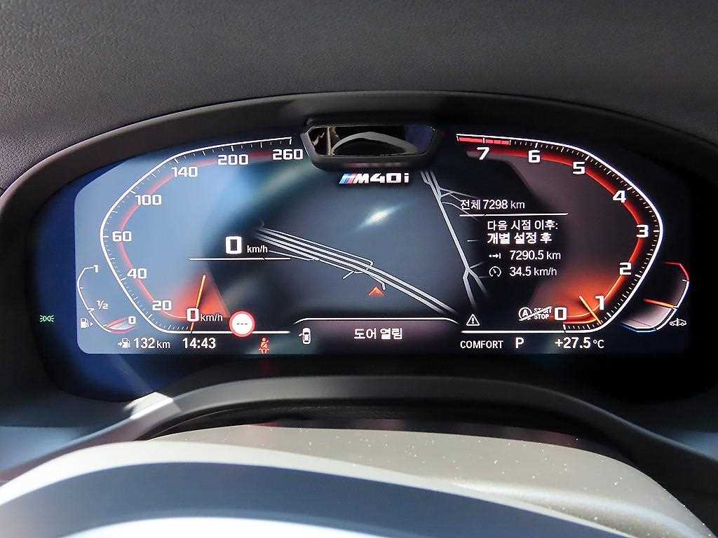 BMW X4 — photo 09