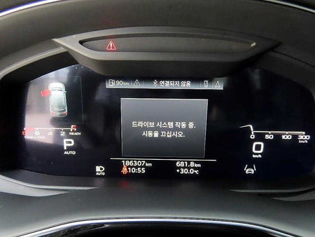 Audi Q7 — photo 09