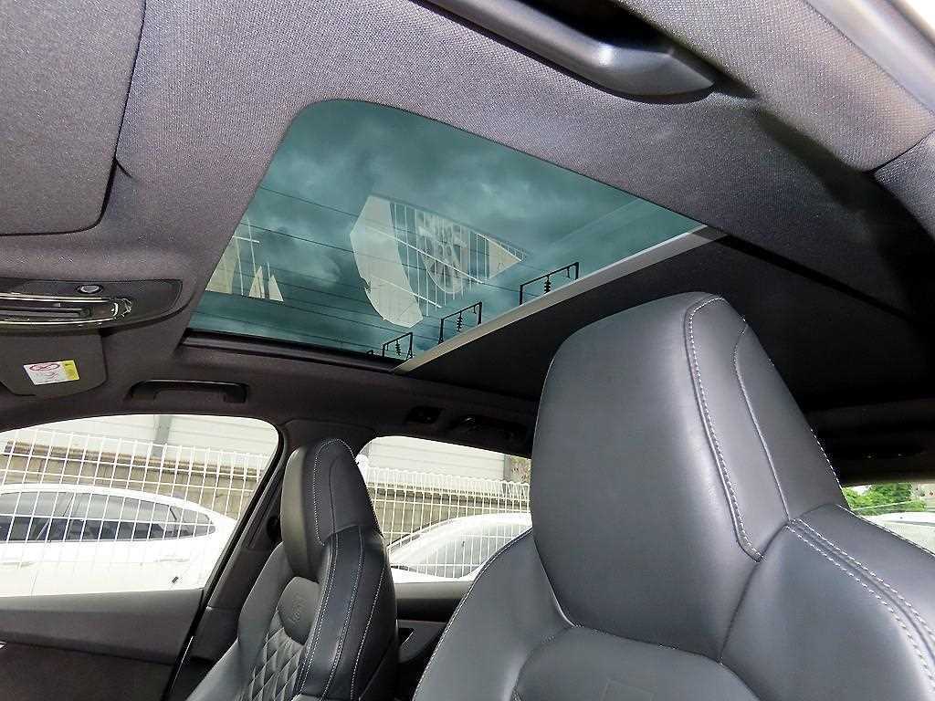 Audi Q7 — photo 17