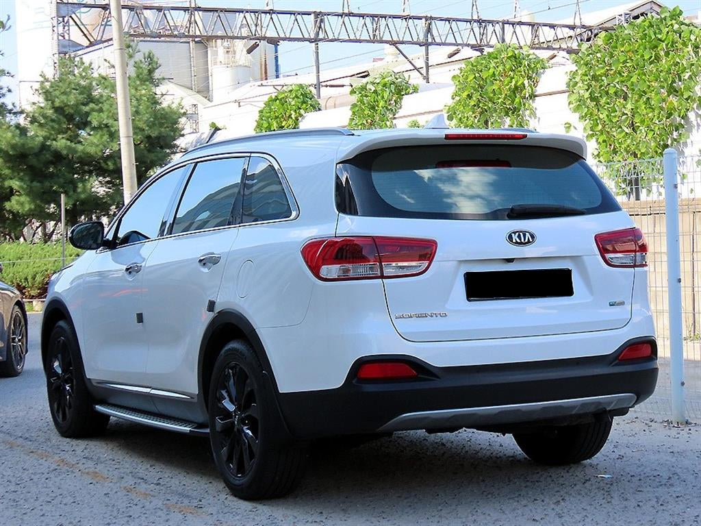 Kia Sorento — photo 03