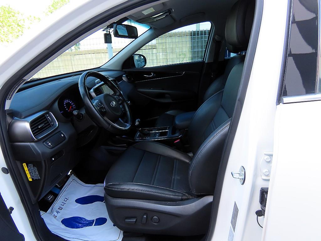 Kia Sorento — photo 05
