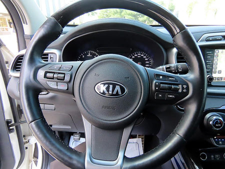 Kia Sorento — photo 08