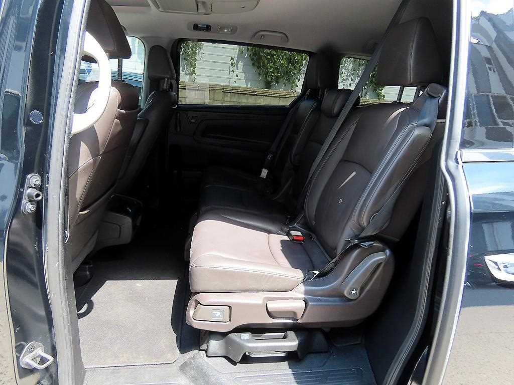 Honda Odyssey — photo 06