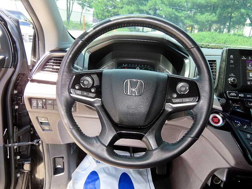 Honda Odyssey — photo 08