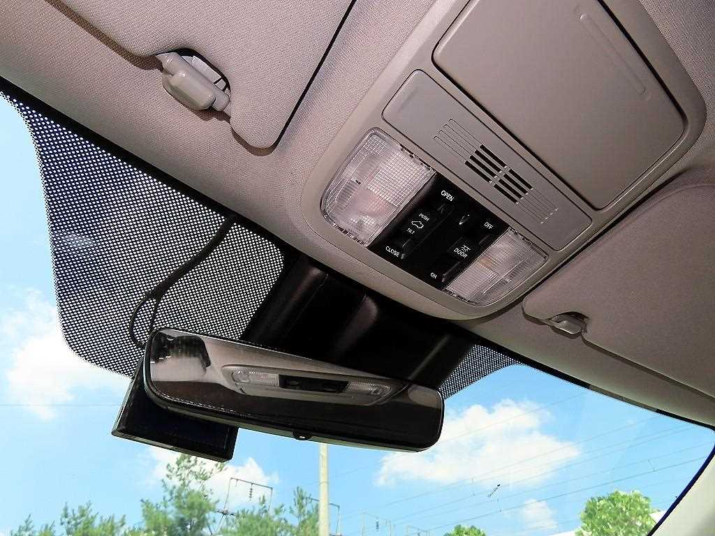 Honda Odyssey — photo 13
