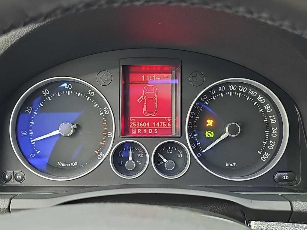 Volkswagen Golf — photo 06