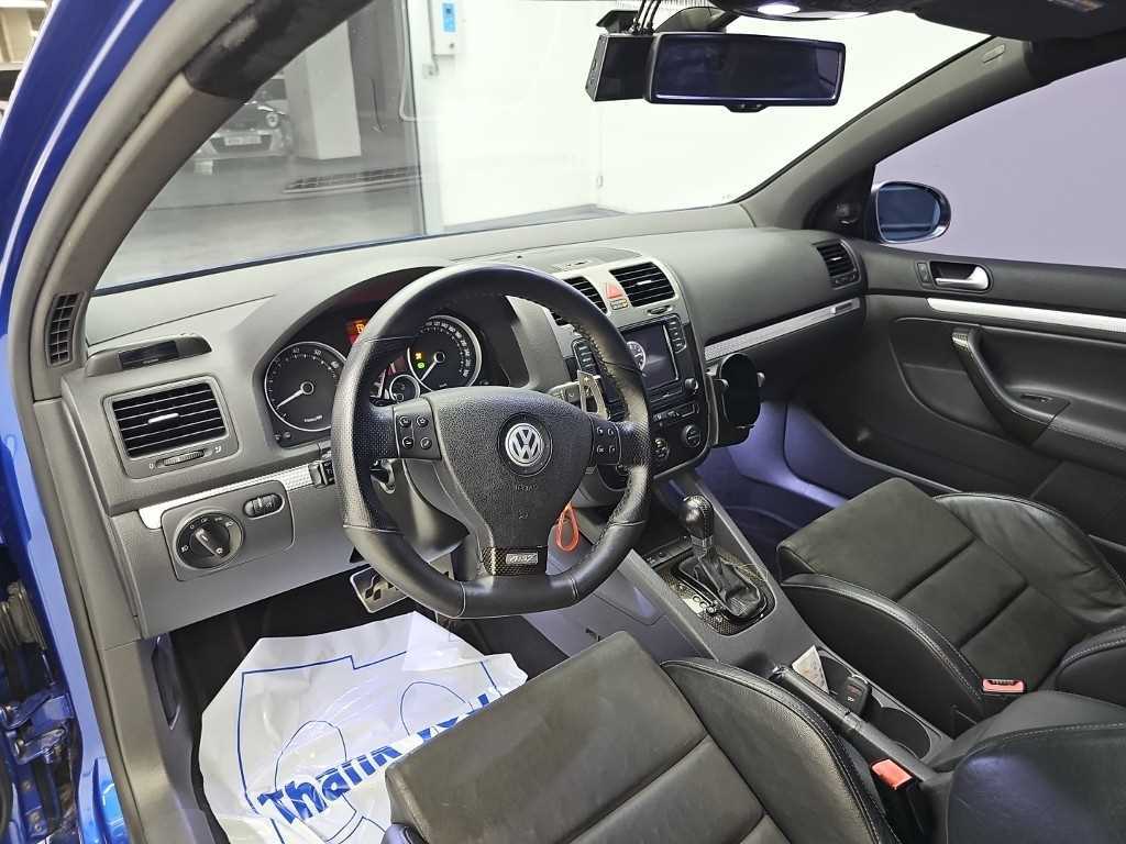Volkswagen Golf — photo 07