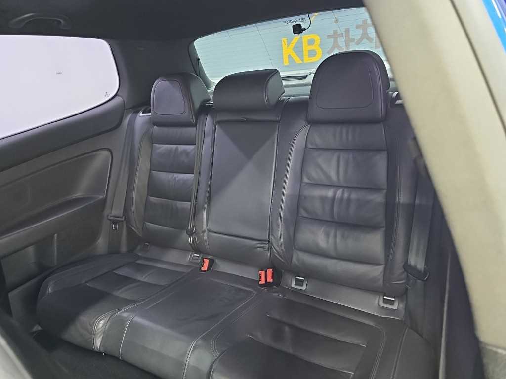 Volkswagen Golf — photo 12