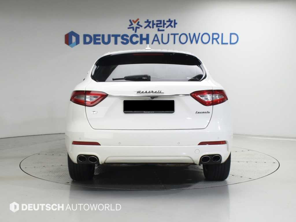 Maserati Levante — photo 04