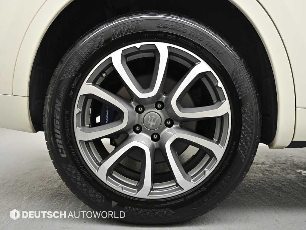 Maserati Levante — photo 05