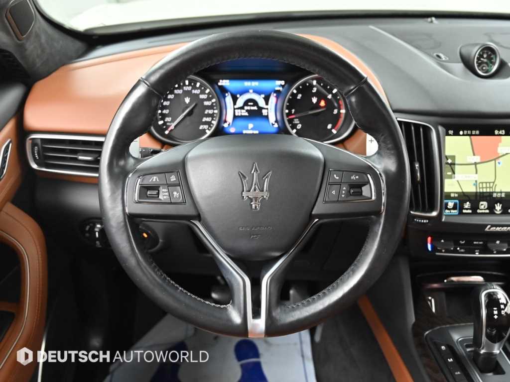 Maserati Levante — photo 13