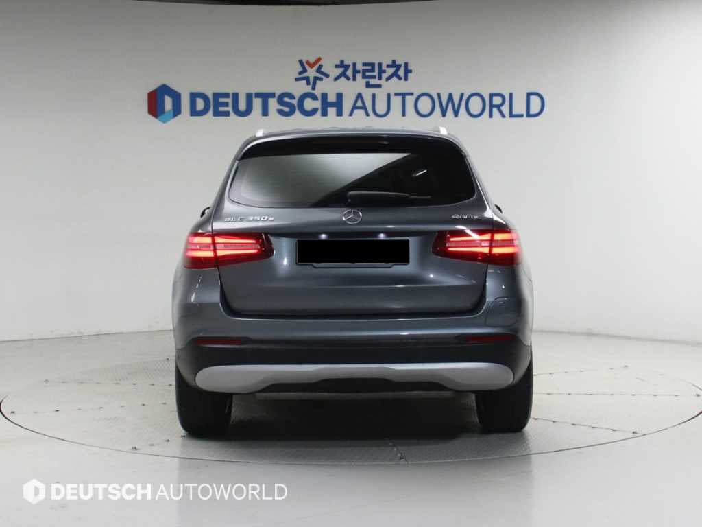 Mercedes-Benz GLC-Class — photo 04