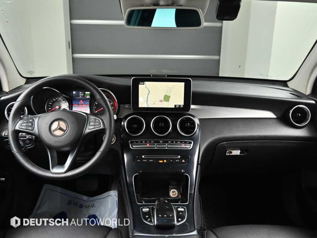 Mercedes-Benz GLC-Class — photo 07