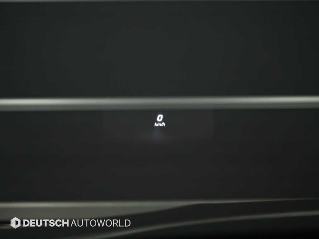 Mercedes-Benz GLC-Class — photo 17