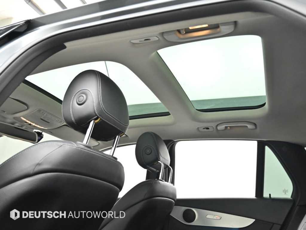 Mercedes-Benz GLC-Class — photo 18