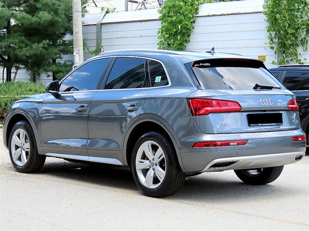 Audi Q5 — photo 03