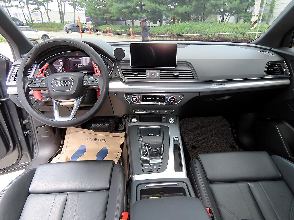 Audi Q5 — photo 07