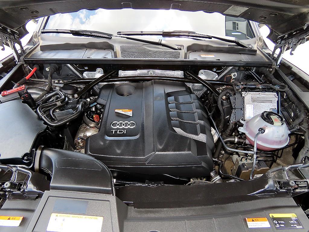 Audi Q5 — photo 19